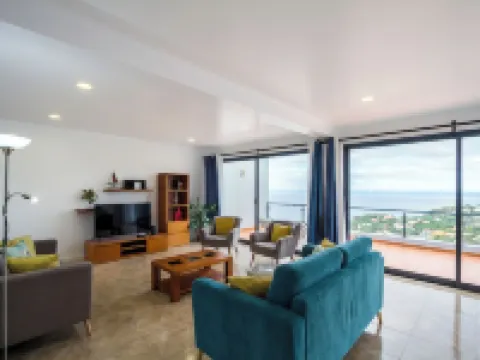 HOME ARAÚJO - (13090 / AL) fantastic view of the village and the beach of Ponta do Sol Hotels in Ponta Do Sol