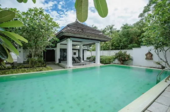 Number Nine Pool Villa Hotels near Wat Si Sunthon