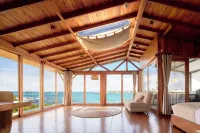 Blu Galapagos Sustainable Waterfront Lodge Hotel di 