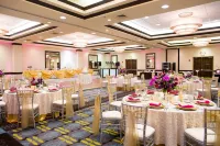 Crowne Plaza ST. LOUIS AIRPORT by IHG - breakfast