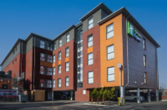 Holiday Inn Express FLEET by IHG