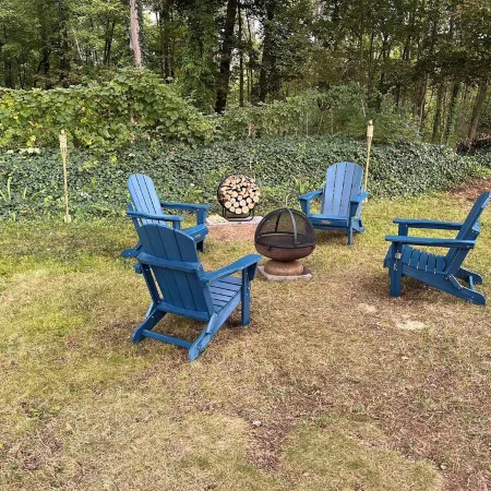 Stay at this charming one bedroom cottage and enjoy exploring the Finger Lakes.