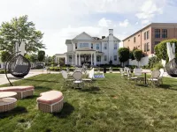 Pandora's Manor Hotels in High Point