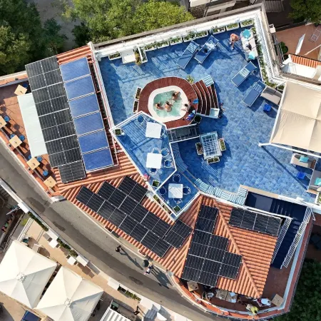 BUE Marino Hotel & Rooftop Bar