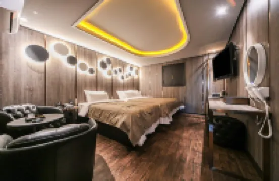 ฮงแด เดอะ เกรย์ โฮเทล