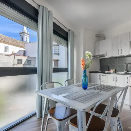 Ayamonte Central: Your Urban Oasis