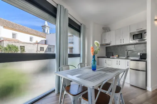 Ayamonte Central: Your Urban Oasis - 3-Star