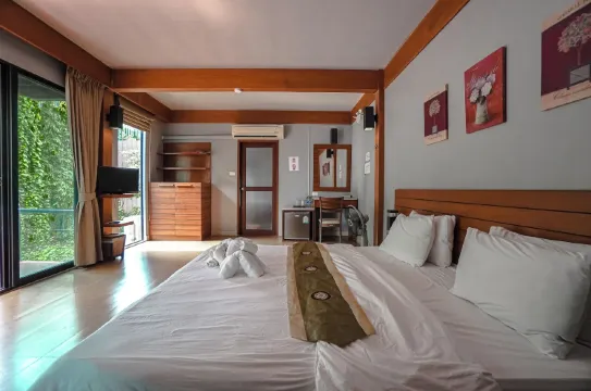 ห้องริมคลอง (วิวสวน)