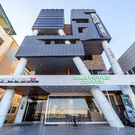 Oido the Bay 21 Tourist Hotel Отели рядом с достопримечательностью «Парк Окгу»