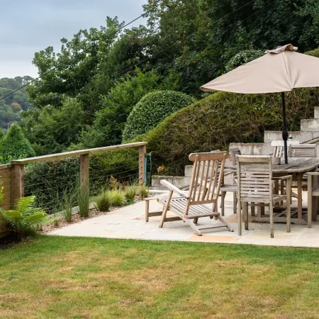 Stunning Waterfront Retreat With Hot Tub, No Deposit