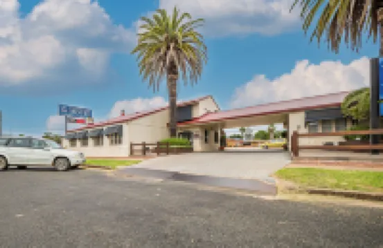 貝克威爾士汽車旅館