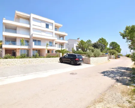 Apartments Branimir Hotels in Kolan