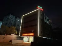 辛杜行政住宿 ISKCON NVCC Temple附近的飯店