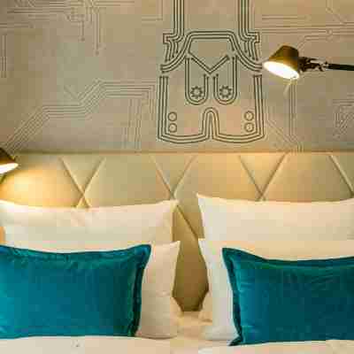 Motel One München-Parkstadt Schwabing Rooms