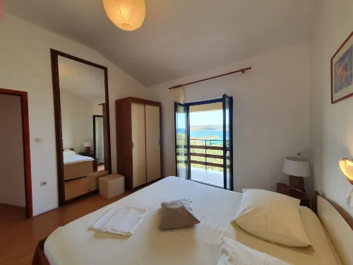 Apartments and Room Anica i Marko