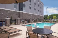 Hampton Inn Benson - Pools