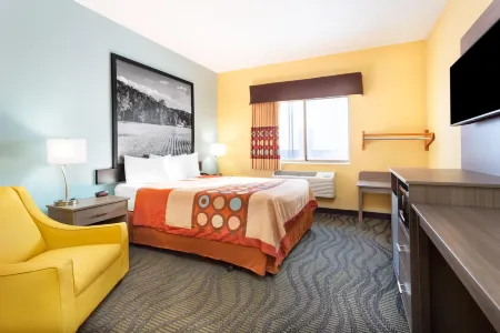 Super 8 by Wyndham Kokomo