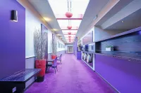 Gloucester Robinswood Hotel by Sunday - ที่มีบาร์