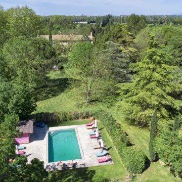Domaine de Rhodes - 5 Chambres et 7 Locations de Vacances