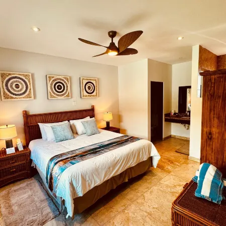 Cerritos Beach Inn