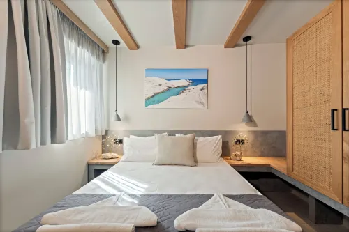 Volta Seaside Boutique Hotel