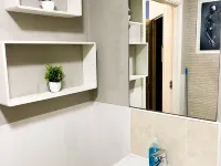 Urban Blue en-suite room Netflix, Fast WiFi & Free Parking Hotels in Wolverhampton