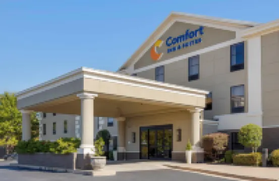 Comfort Inn & Suites Hot Springs Midtown Hôtels à : 