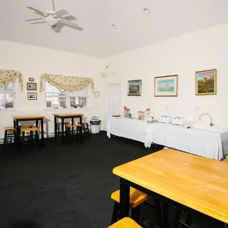 Taber Inn