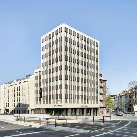 Henri Hotel Düsseldorf Отели рядом с достопримечательностью «Графенберг»