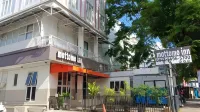Mottomo Inn Manado