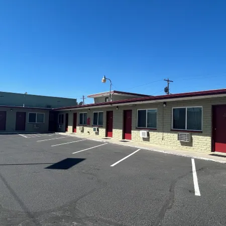 Oregon Trail Motel