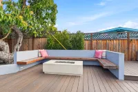 Dreamy Luxe Pool Retreat - 3BR in Urban Campbell