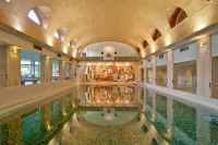 Hotel Warmbaderhof - 5-Star