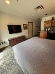 Shared Roof Top Hot tub @ Silver Mtn en suite also listed separately