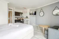 Lovely Studio in Courbevoie - la Defense - 民宿