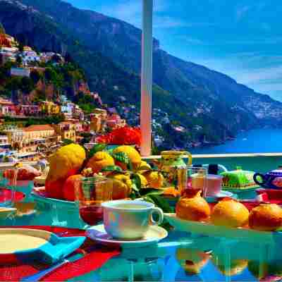Villa Terrazza e la Luna Dining/Meeting Rooms