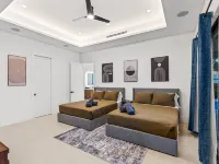 Miami Ultra Villa w Pool by Glam Homes Hotels in Golden Glades