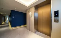 Busan Yongho-dong Athena Hotel