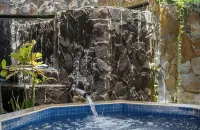 The Warwick Fiji - Hot Springs