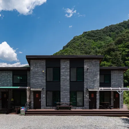 Jecheon Kakao Pension Отели рядом с достопримечательностью «Храм Пэклёнса»