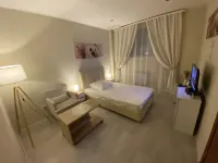 Sad Mini-Hotel
