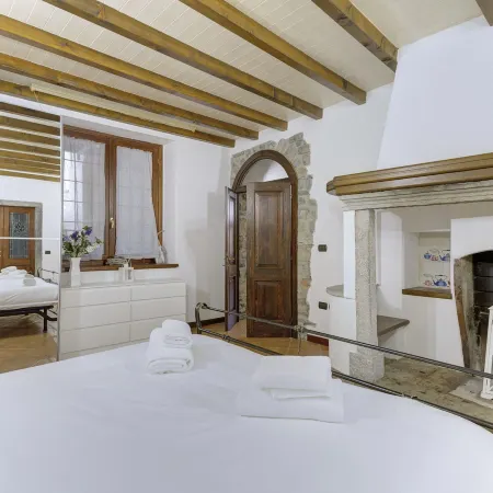 Argegno Vintage by Wonderful Italy
