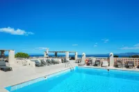 Arya Hotel