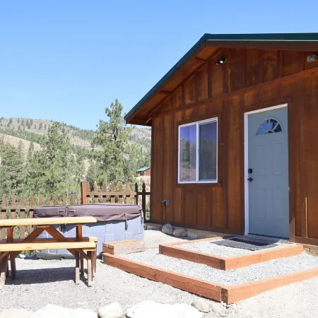Echo Valley Resort + Cabins