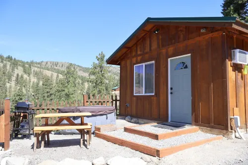 Echo Valley Resort + Cabins