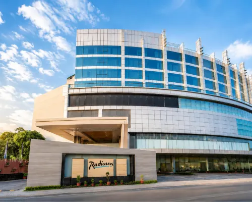Radisson Udaipur Hotels in Udaipur
