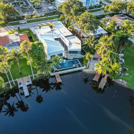 Signature Waterfront Villa by the Glamhomes