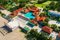 Ruby Star Quynh Resort - Pool
