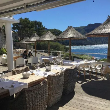 Hotel de La Plage - Mahogany