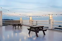 Cocoon Hotel